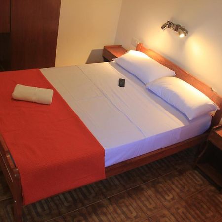 Hotel Vanderloo Posadas Luaran gambar