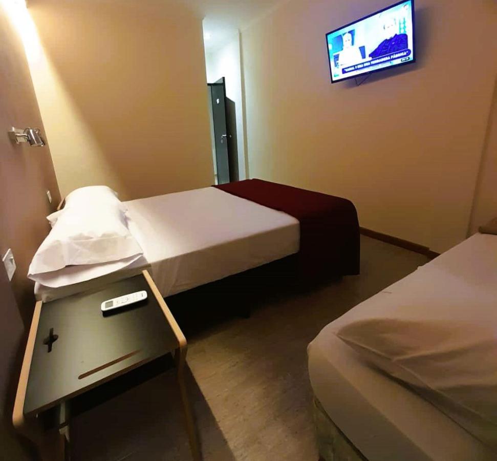 Hotel Vanderloo Posadas Luaran gambar